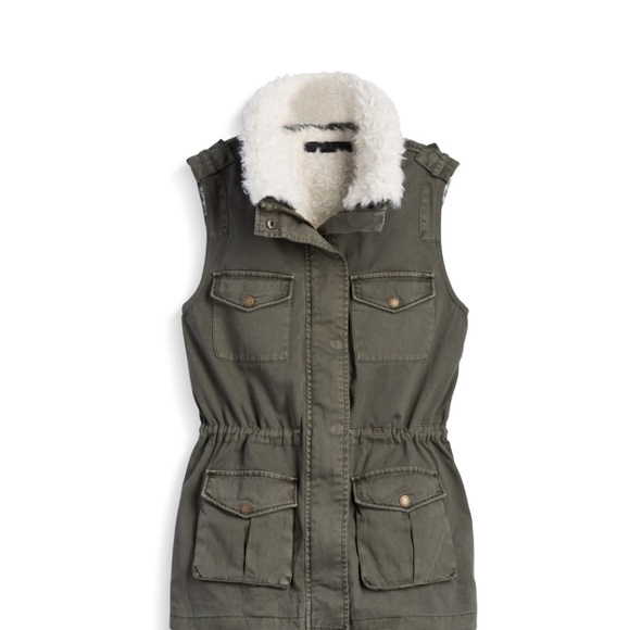 StitchFix TINSELOdensay Cargo Vest - Picture 1 of 10